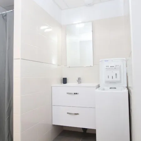 Neuf Climatise, Terrasse, Wifi, - Fr-1-309-208 Apartment *
